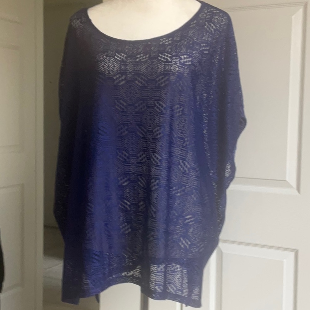 Anthropologie Akemi+Kin s/s Open Weave Top